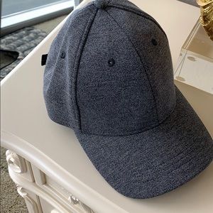 Lululemon gray structured cap